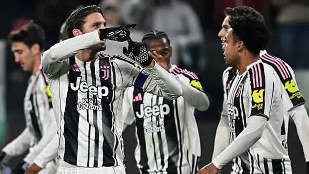 Juventus giành quyền vào tứ kết Coppa Italia